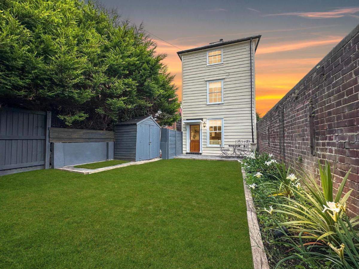 Fisherman'S Cottage - Harwich Breaks - Brand New - Long Stays Available Great Prices - Get In Touch For All Bookings - Cottage In Harwich - Beach Stay Exterior foto